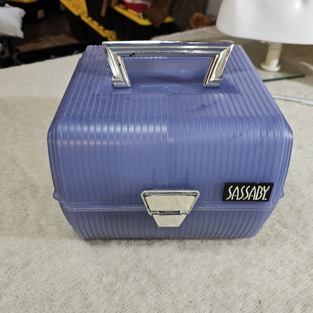 Vintage Retro Sassaby
